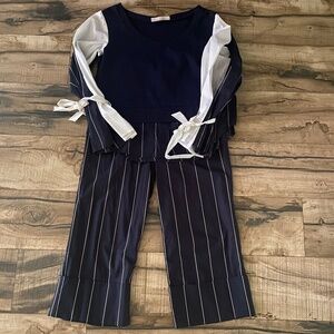 Liviana Conti 2pc Pants/Top Black, White, Pinstripe Made in Italy Sz US 6/It 42